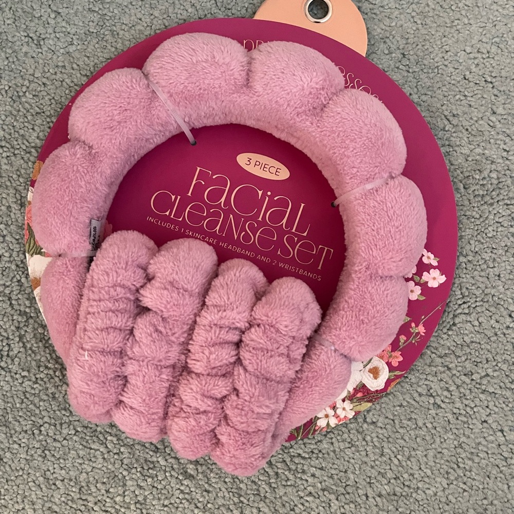 Pink Facial Cleanse Set